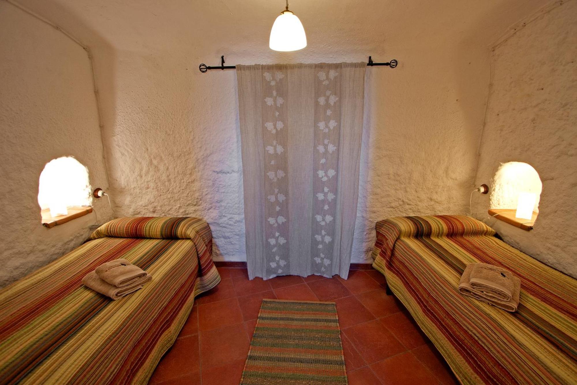 Cuevas El Torriblanco Guest House Gorafe Ngoại thất bức ảnh