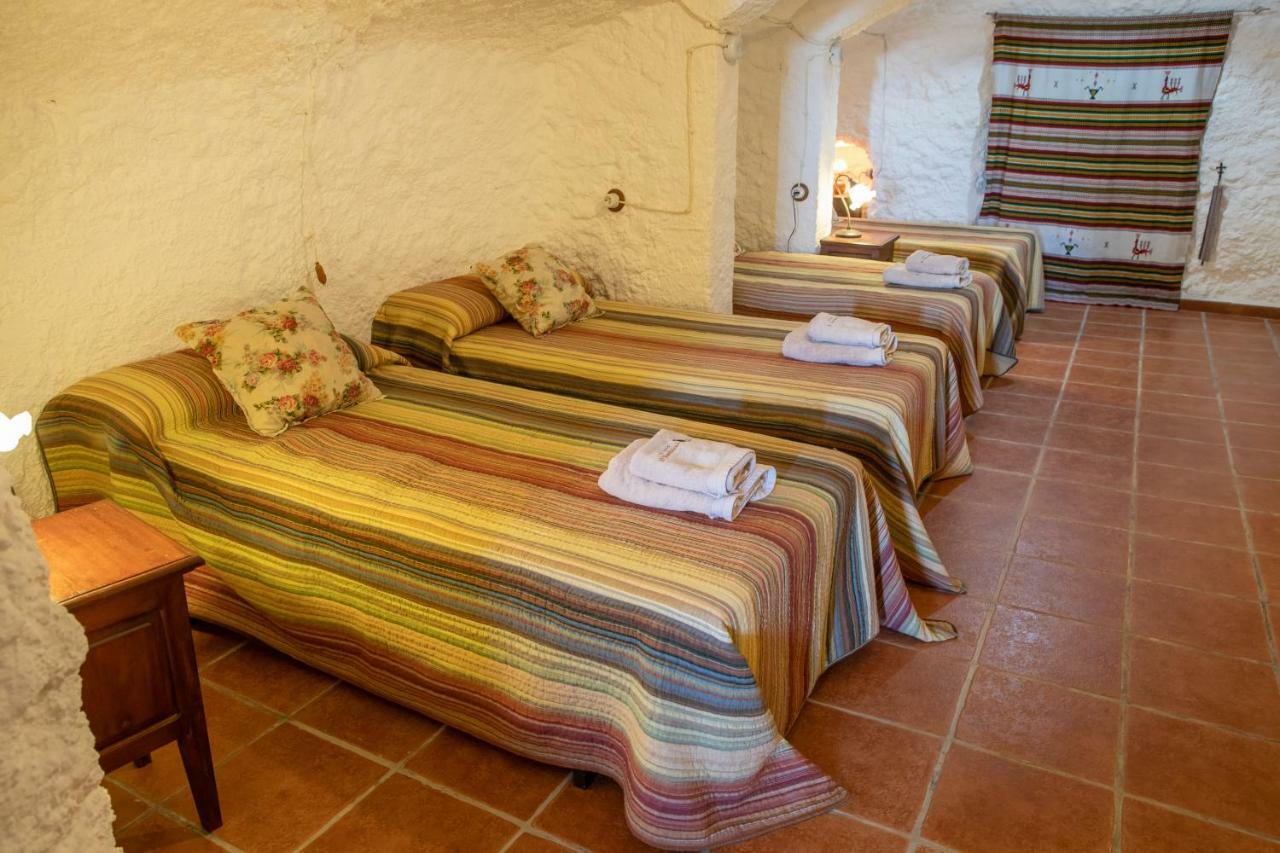 Cuevas El Torriblanco Guest House Gorafe Ngoại thất bức ảnh
